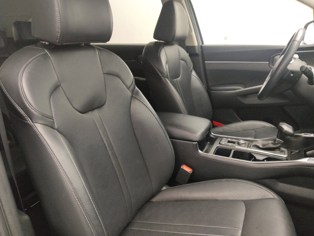 Used 2024 Kia Sorento S image 21
