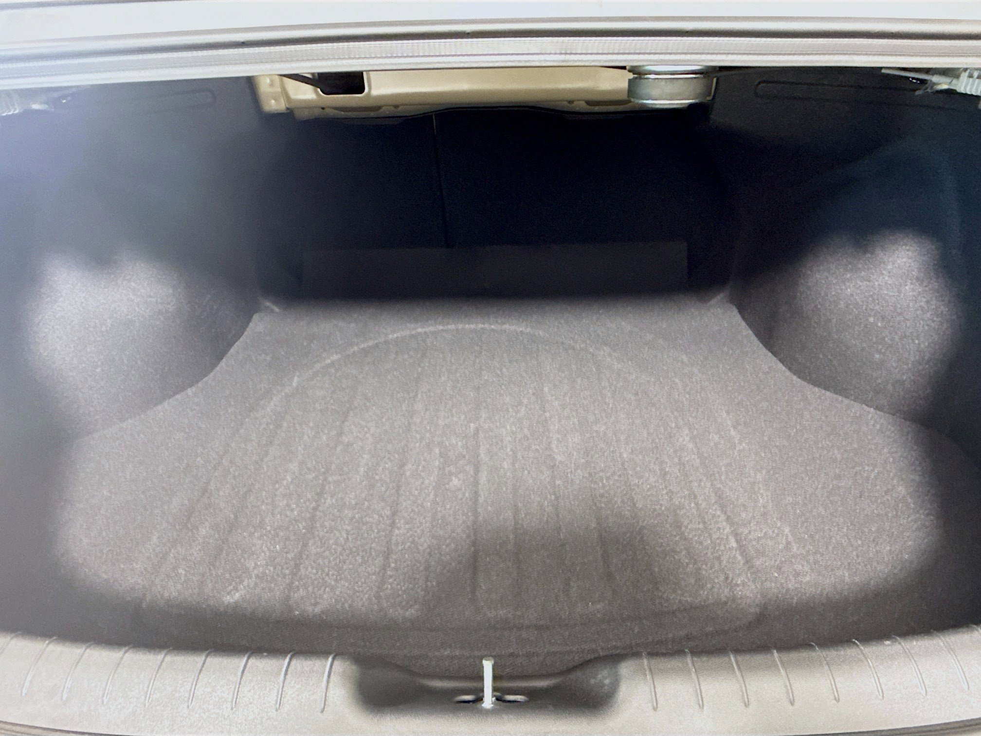 Used 2025 Hyundai Elantra Limited image 35