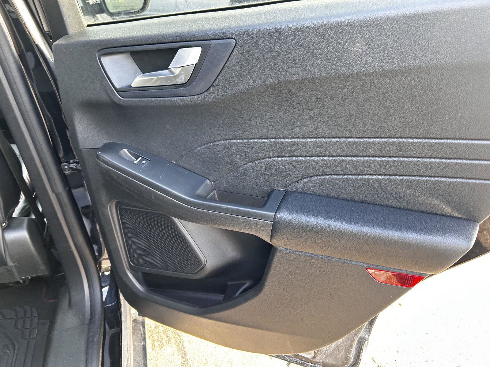 Used 2023 Ford Escape ST-Line w/ Tech Pack #1 image 16