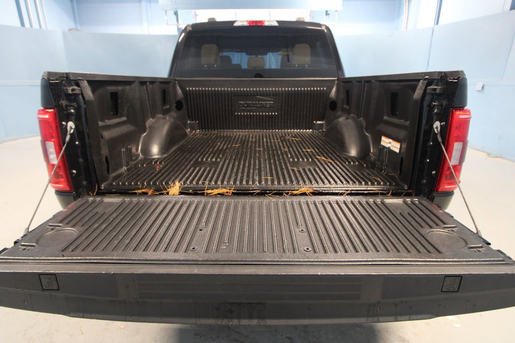 Used 2023 Ford F150 XLT image 40