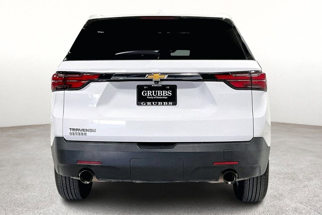 Used 2023 Chevrolet Traverse LS image 6