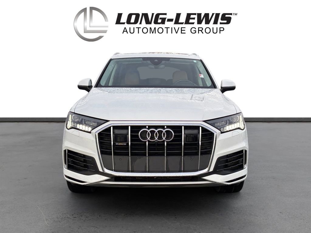 Used 2024 Audi Q7 3.0T Prestige image 11