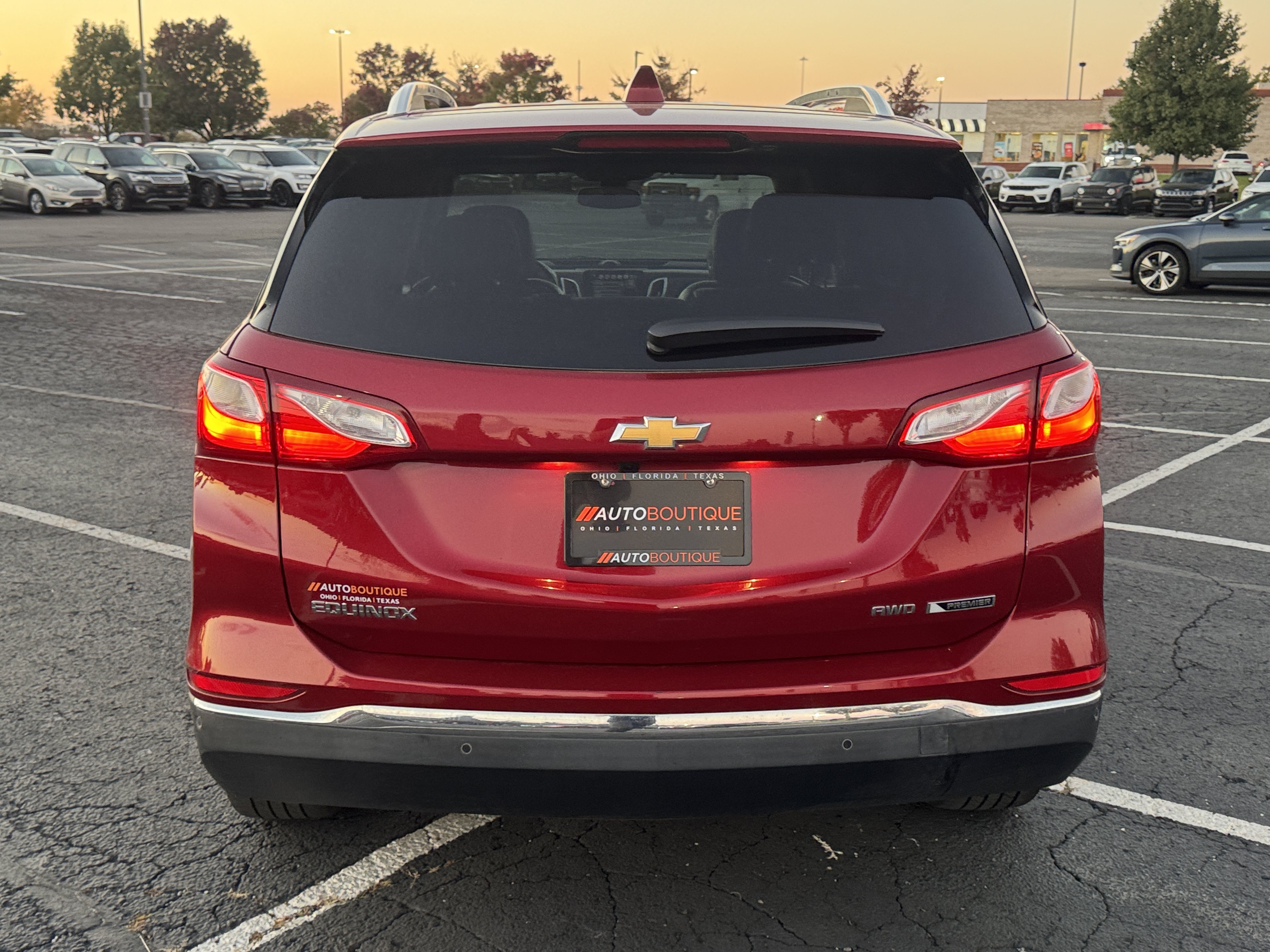 Used 2018 Chevrolet Equinox Premier AWD/4WD image 10