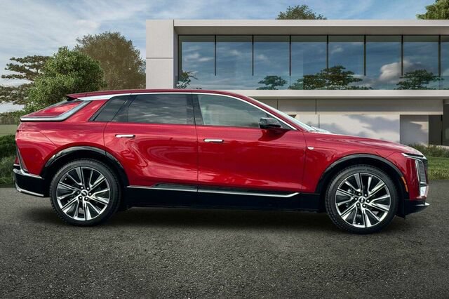 Certified 2026 Cadillac Lyriq Signature Luxury w/ Nappa Leather Package AWD/4WD image 3