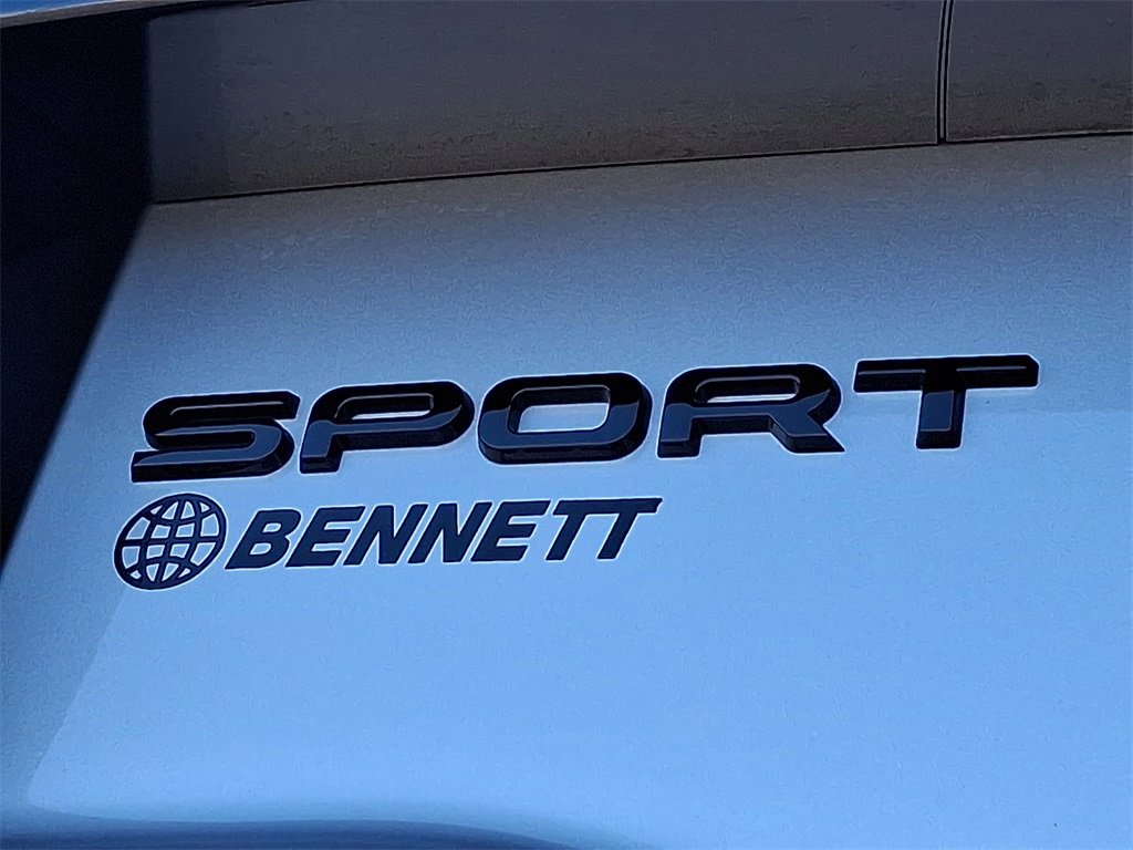 New 2025 Land Rover Discovery Sport Dynamic SE image 18