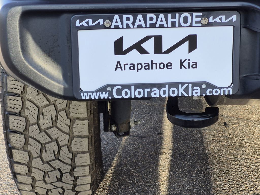 Used 2018 Jeep Wrangler Unlimited Sahara image 16