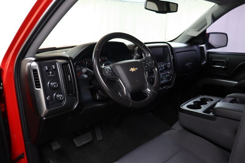 Used 2018 Chevrolet Silverado 1500 LT w/ All Star Edition AWD/4WD image 12