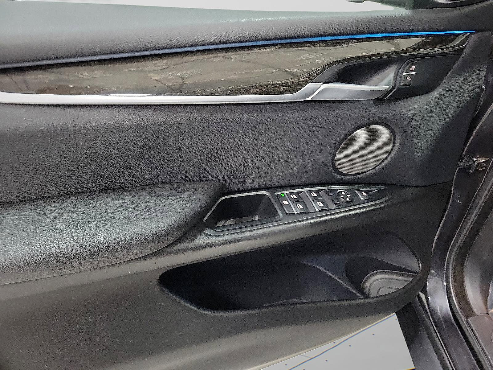 Used 2015 BMW X5 xDrive35i image 9