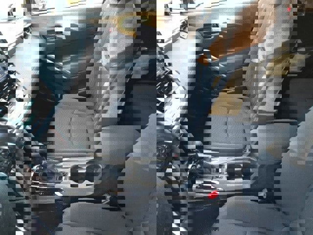 Used 2022 Toyota Corolla Cross LE image 16