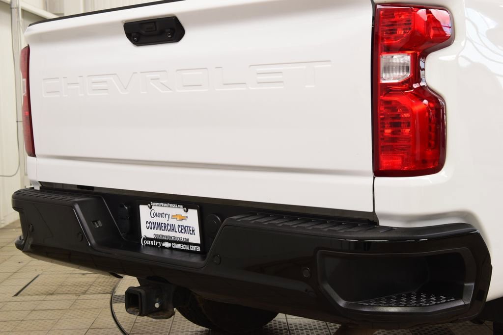 Used 2024 Chevrolet Silverado 2500 Custom w/ Custom Value Package image 17
