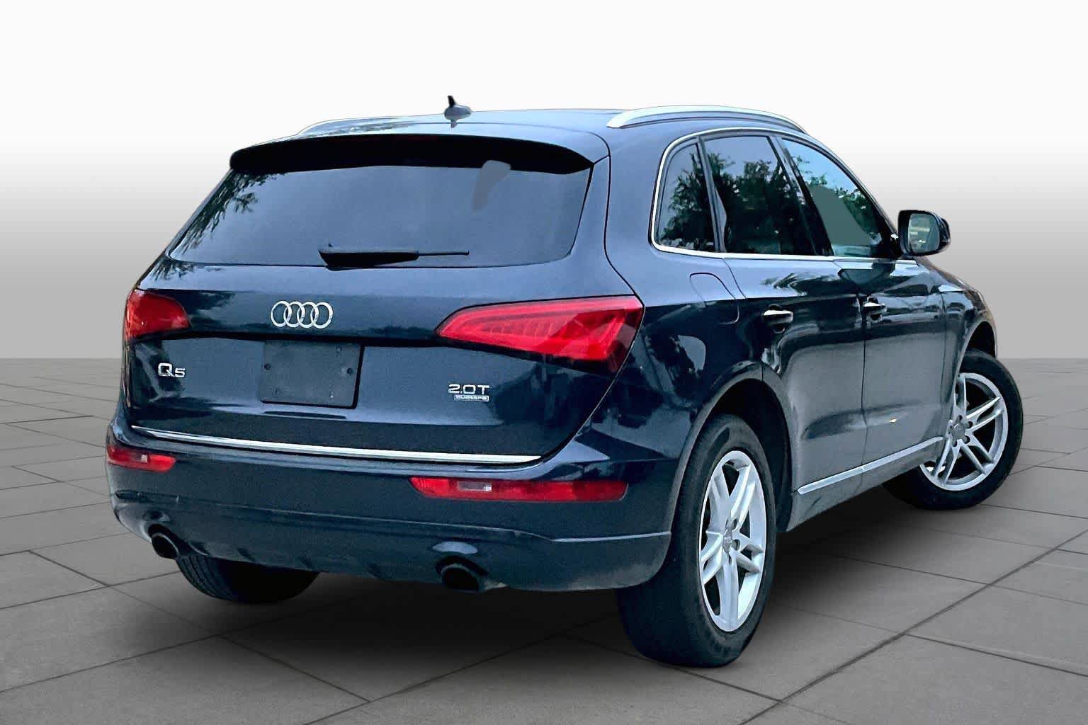 Used 2017 Audi Q5 2.0T Premium Plus w/ Premium Plus Package AWD/4WD image 12