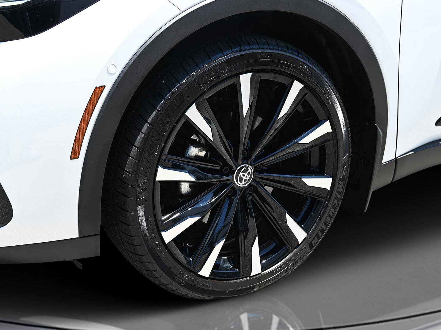 Used 2025 Toyota Crown Platinum image 12