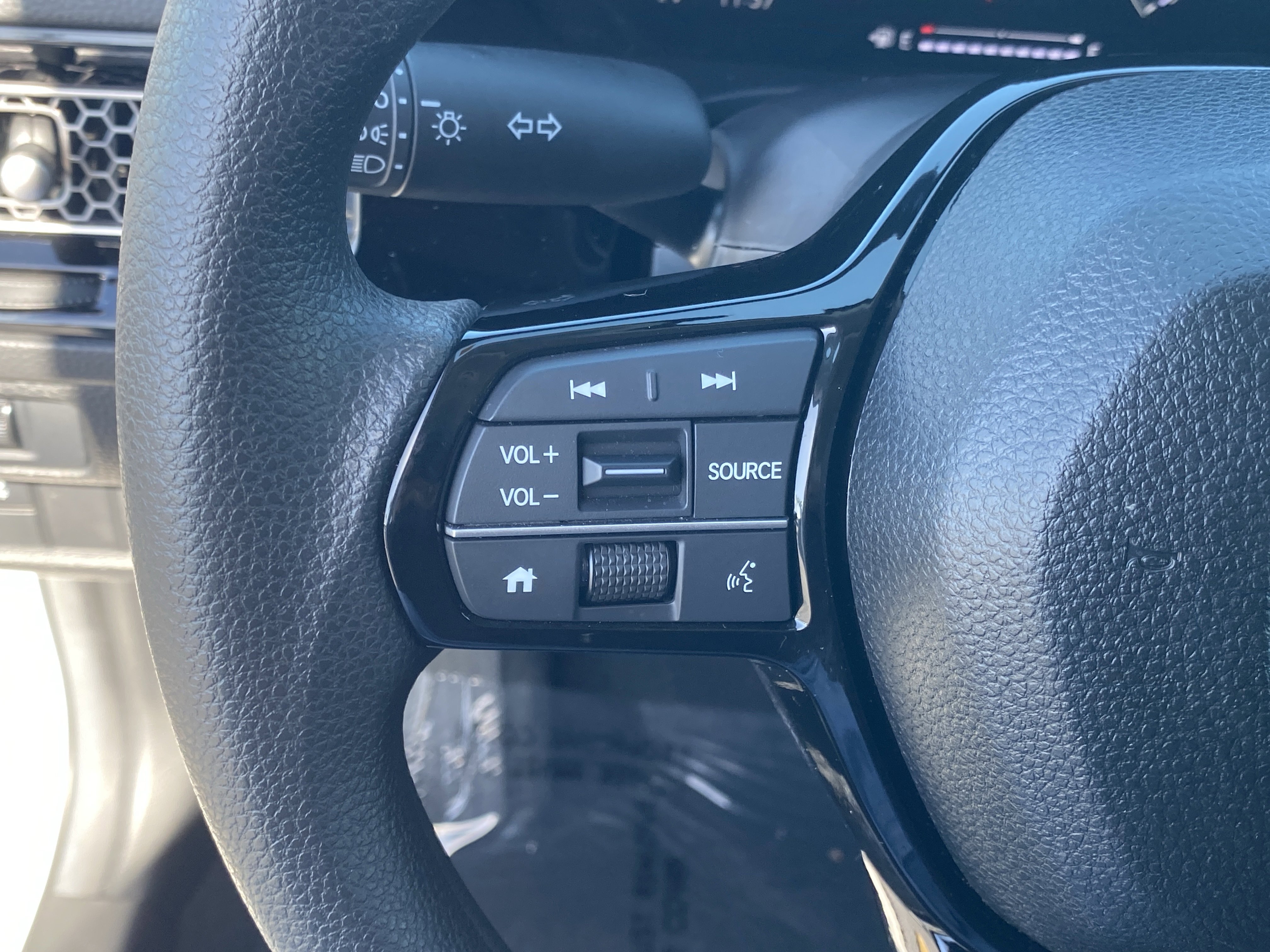 Used 2025 Honda Civic LX image 24