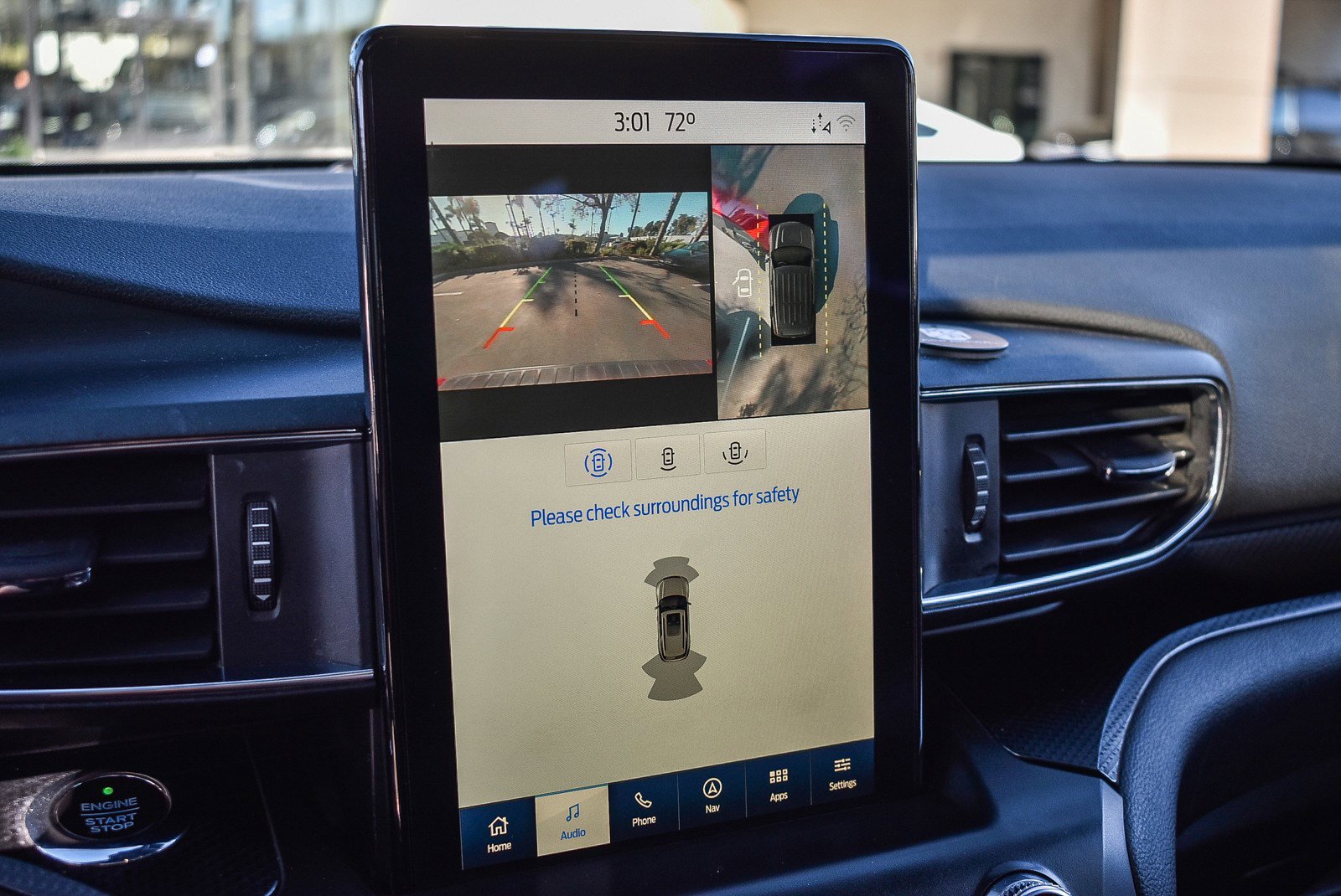 Used 2020 Ford Explorer ST w/ Premium Technology Package image 21