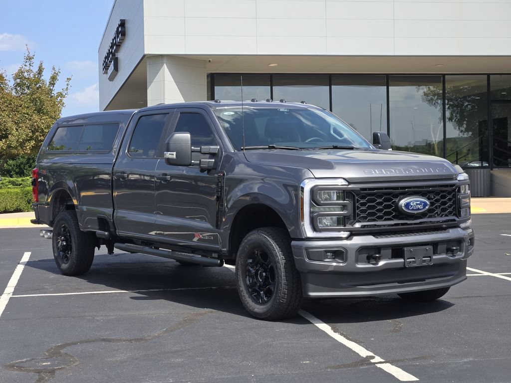 Used 2025 Ford F350 XL w/ STX Appearance Package AWD/4WD image 3