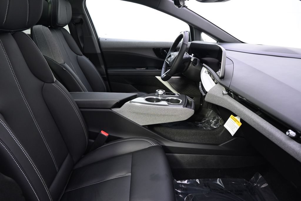 New 2026 Cadillac Optiq Luxury 1 w/ LPO, Floor Liner Package AWD/4WD image 16