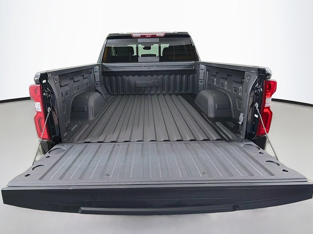 Used 2024 Chevrolet Silverado 1500 High Country w/ Technology Package AWD/4WD image 19