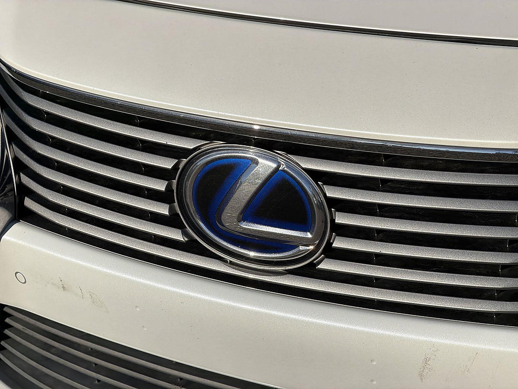 Used 2013 Lexus ES 300h w/ Premium Pkg FWD image 30