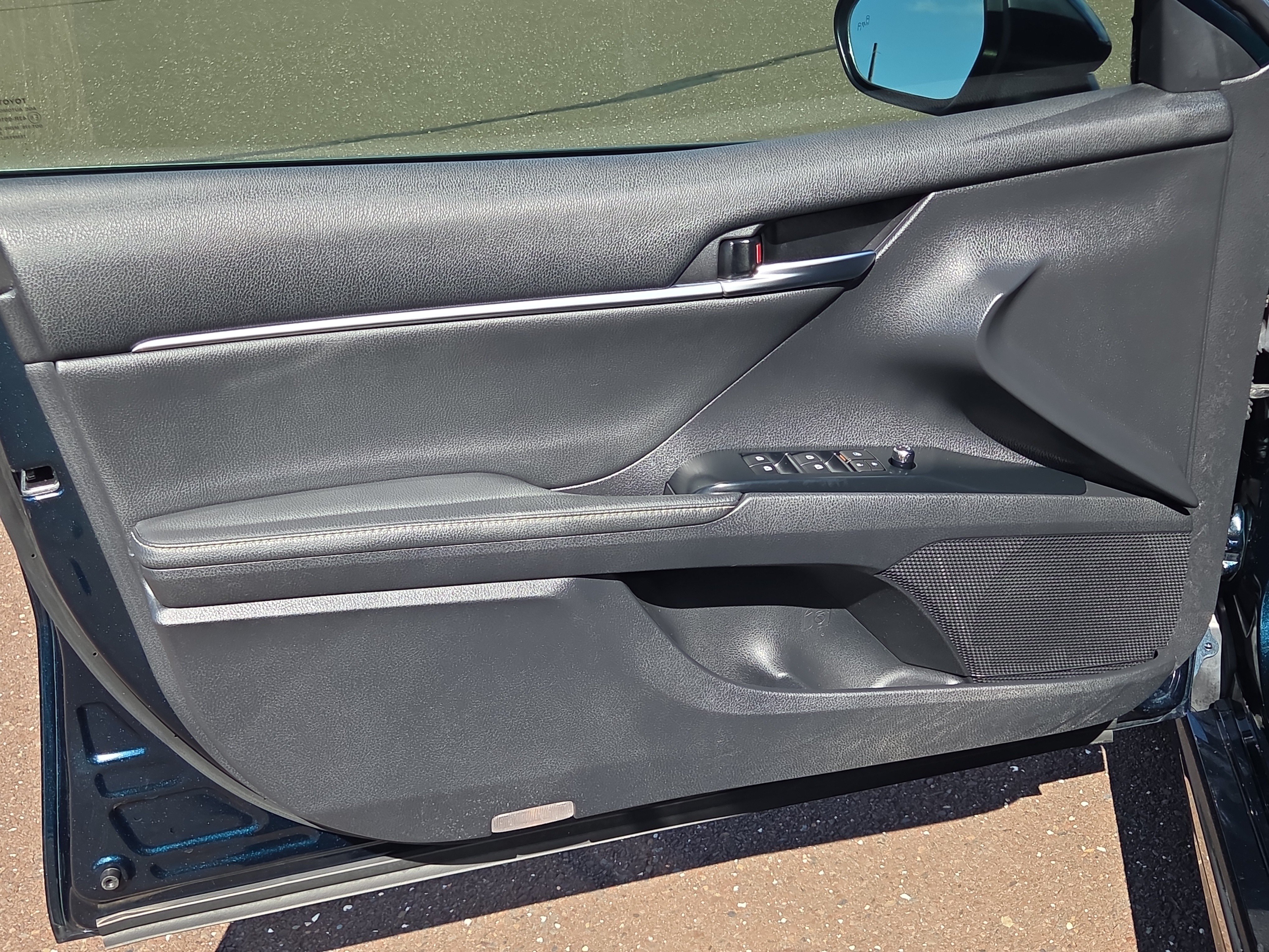 Used 2019 Toyota Camry XSE w/ Driver Assist Package FWD image 14