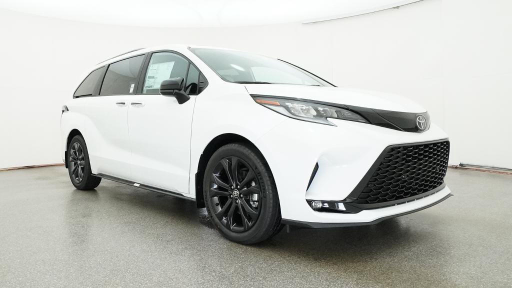 New 2026 Toyota Sienna XSE FWD image 32