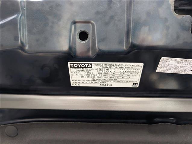 Used 2020 Toyota Camry LE image 20