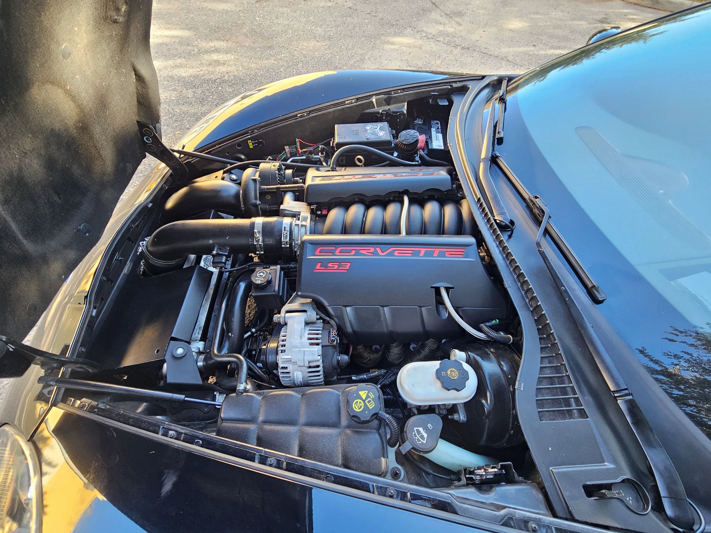 Used 2013 Chevrolet Corvette Convertible w/ 2LT Preferred Equipment Group image 23