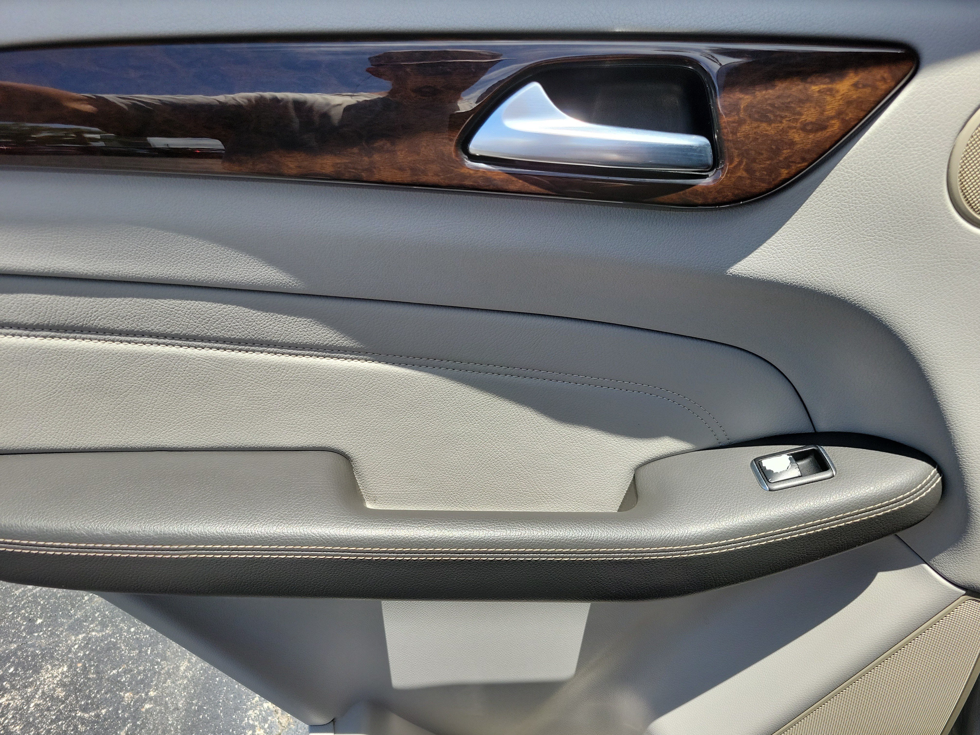 Used 2012 Mercedes-Benz ML 350 4MATIC image 11