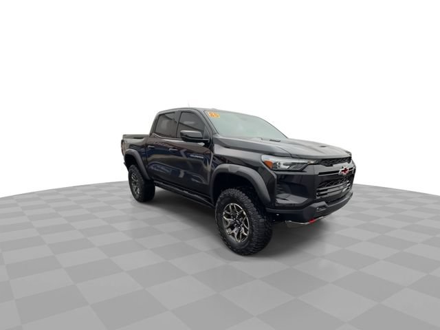 Certified 2025 Chevrolet Colorado ZR2 w/ Technology Package AWD/4WD image 4
