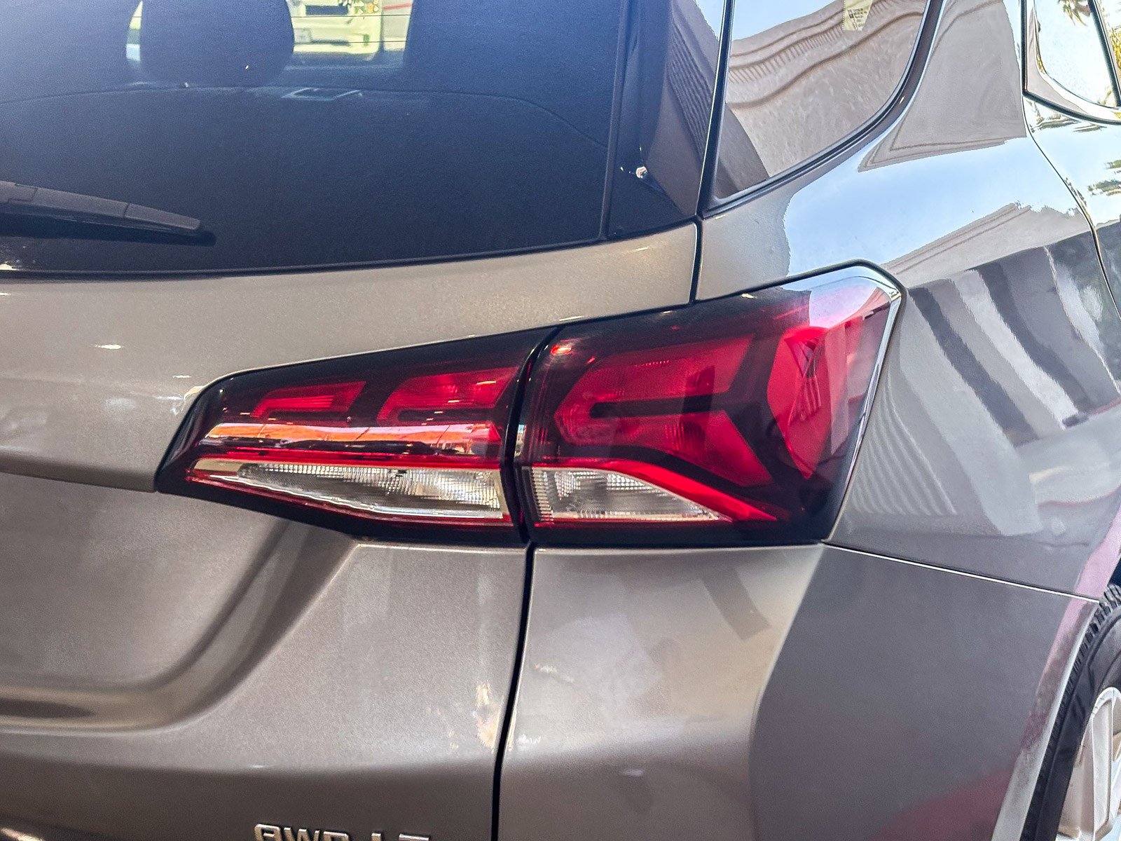 Used 2024 Chevrolet Equinox LT image 9