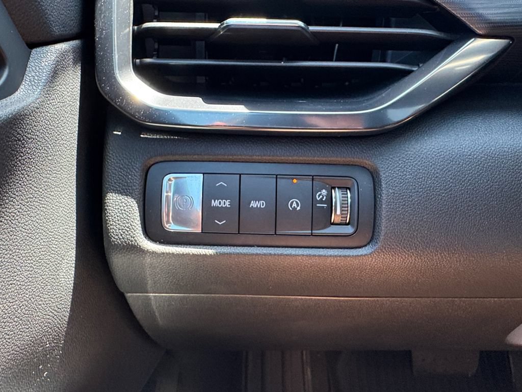 New 2026 GMC Acadia AT4 w/ Luxury Package AWD/4WD image 14