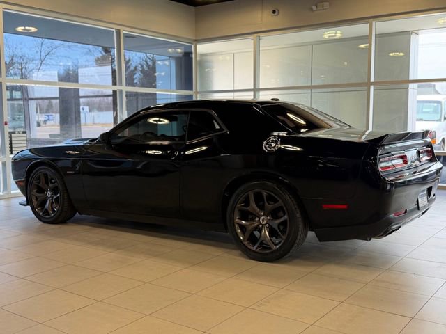 Used 2019 Dodge Challenger R/T image 14