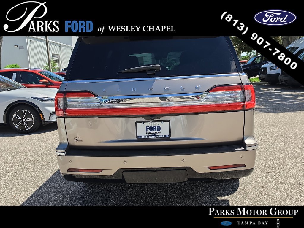 Used 2020 Lincoln Navigator Reserve w/ Luxury Package AWD/4WD image 6
