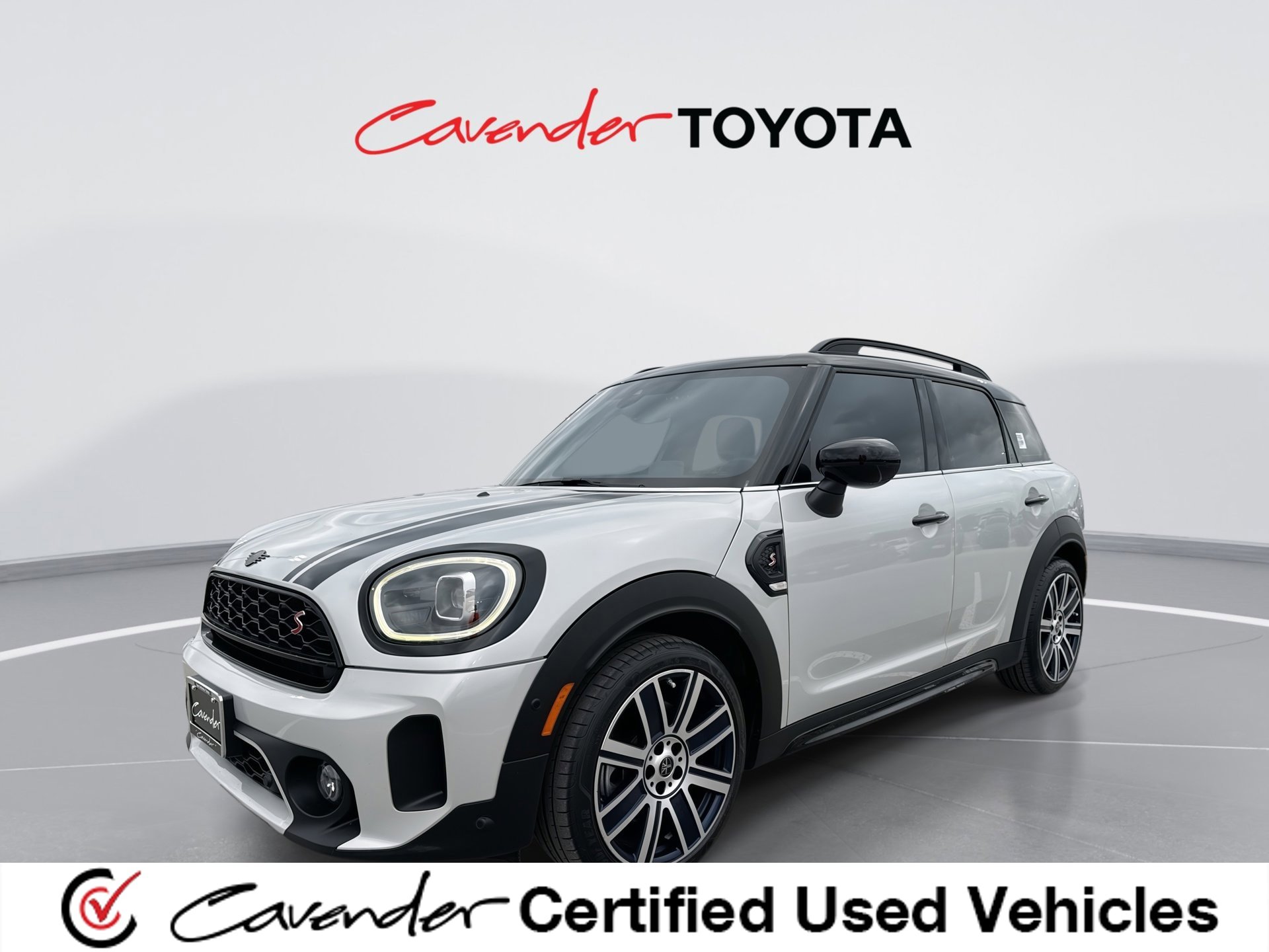 Used 2023 MINI Cooper Countryman S FWD image 1