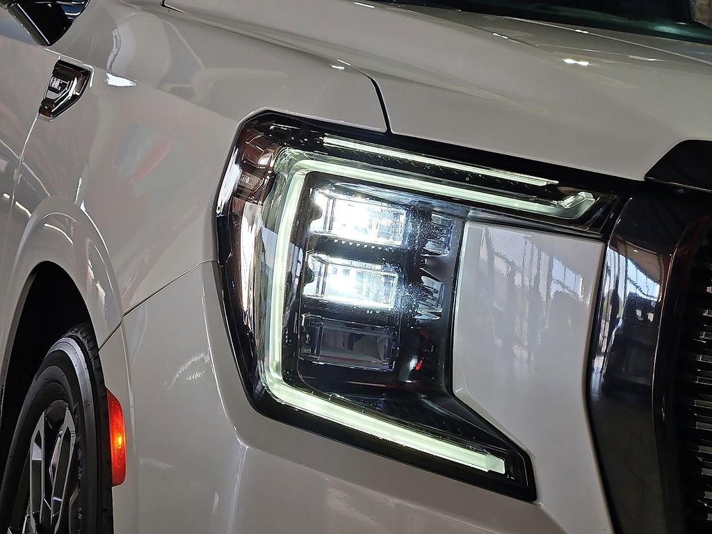 Used 2024 GMC Yukon Denali Ultimate image 7