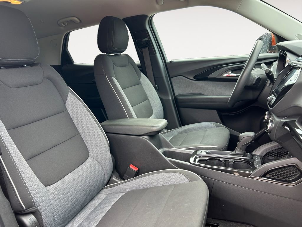 Used 2022 Chevrolet TrailBlazer LT w/ Convenience Package AWD/4WD image 15