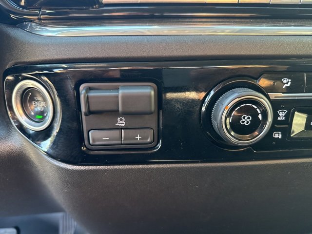 Used 2024 Chevrolet Silverado 2500 LT image 19