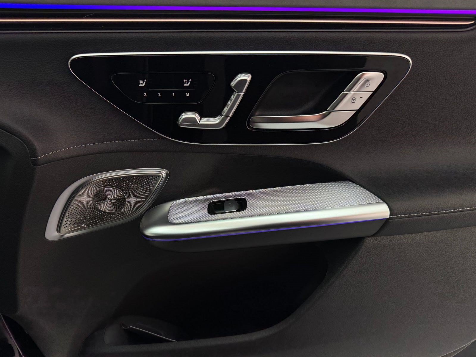 New 2027 Mercedes-Benz EQE 320 4MATIC SUV image 28