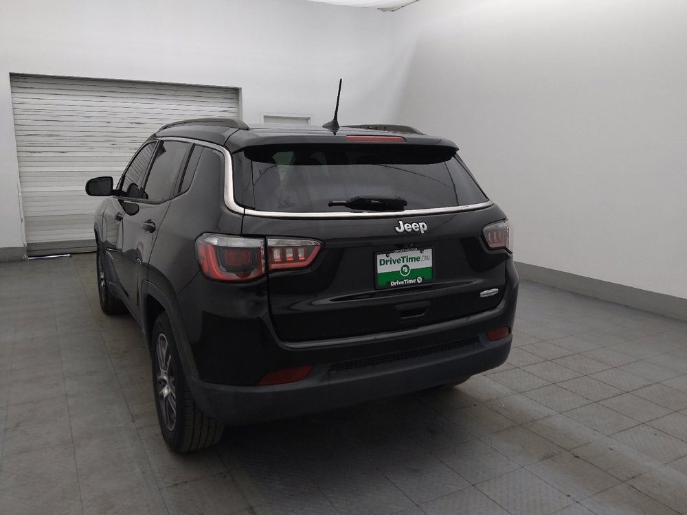 Used 2019 Jeep Compass Latitude w/ Popular Equipment Group FWD image 5