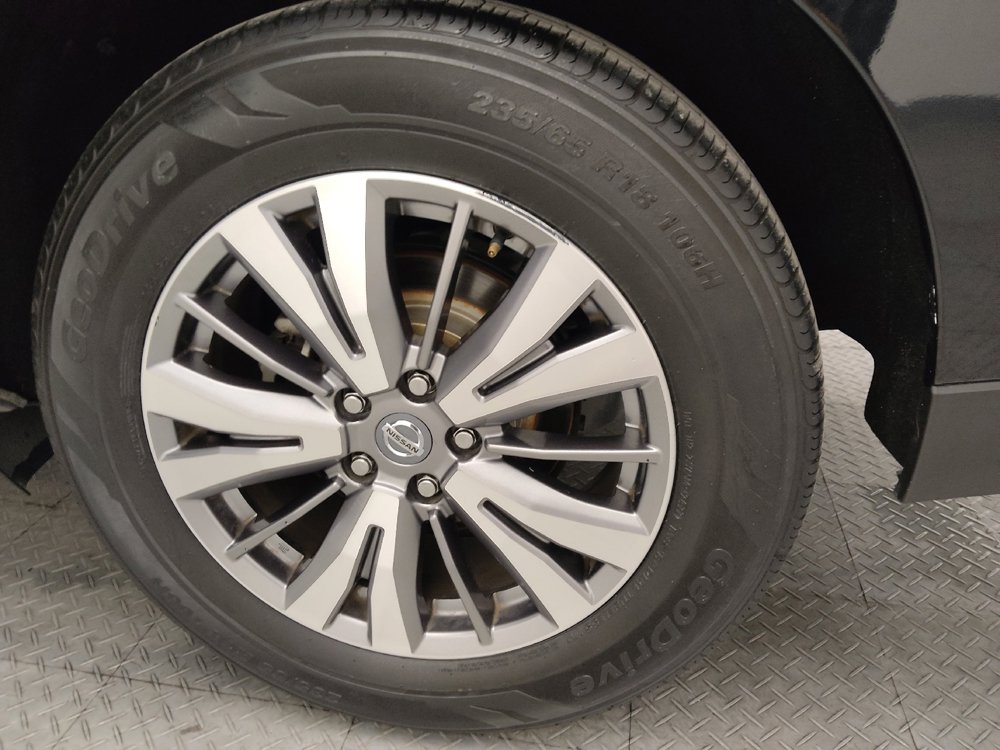 Used 2020 Nissan Pathfinder SL image 31