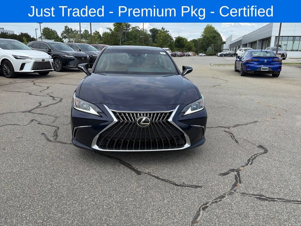 Certified 2022 Lexus ES 350 w/ Premium Package FWD image 6