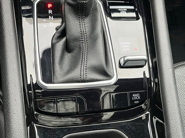 Used 2023 Jeep Compass Limited w/ Elite Group AWD/4WD image 42