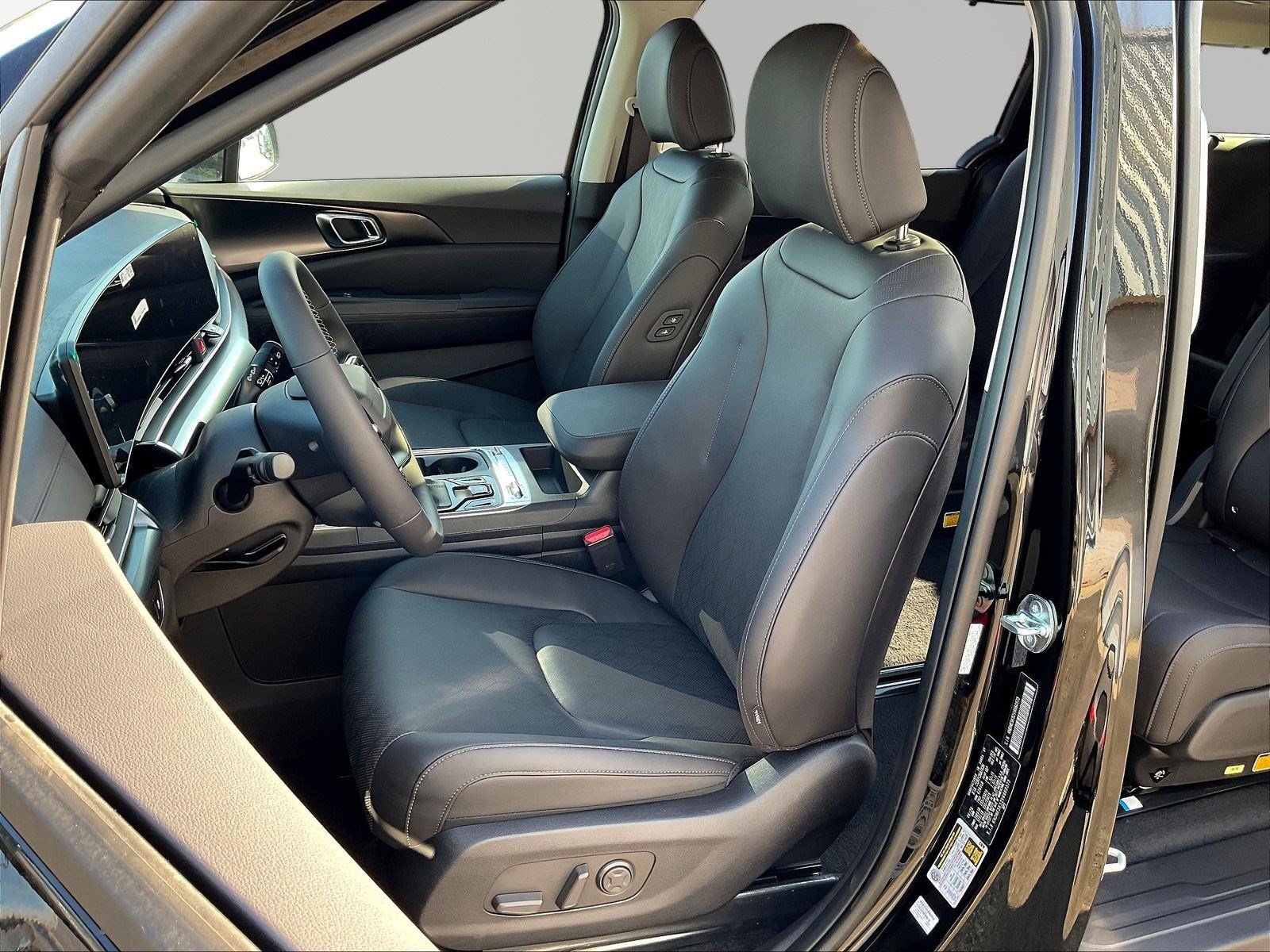 New 2027 Kia Carnival SX FWD image 17