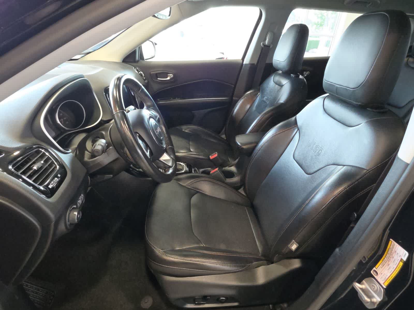 Used 2019 Jeep Compass Limited AWD/4WD image 14