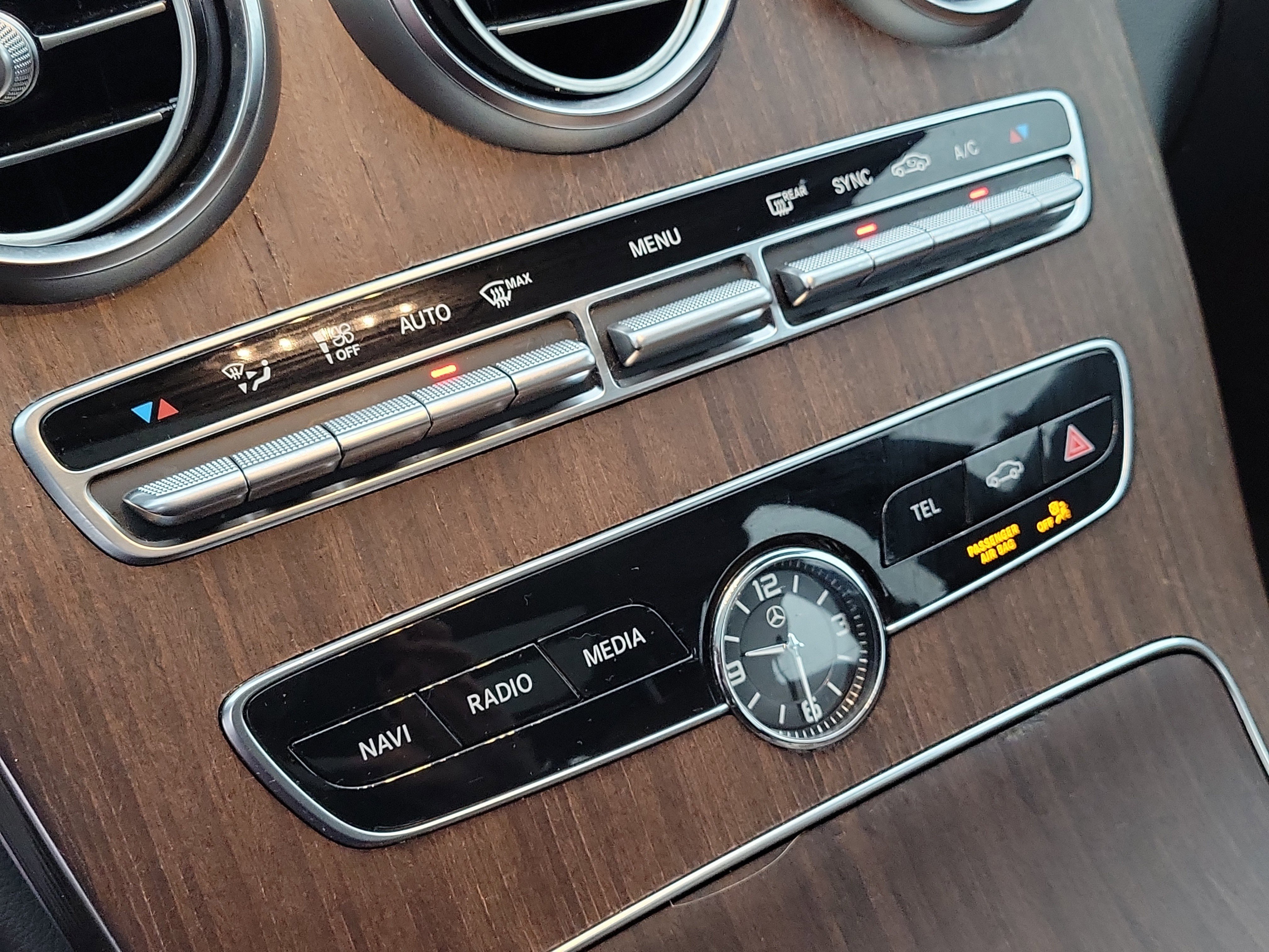 Used 2019 Mercedes-Benz C 300 4MATIC Sedan image 32