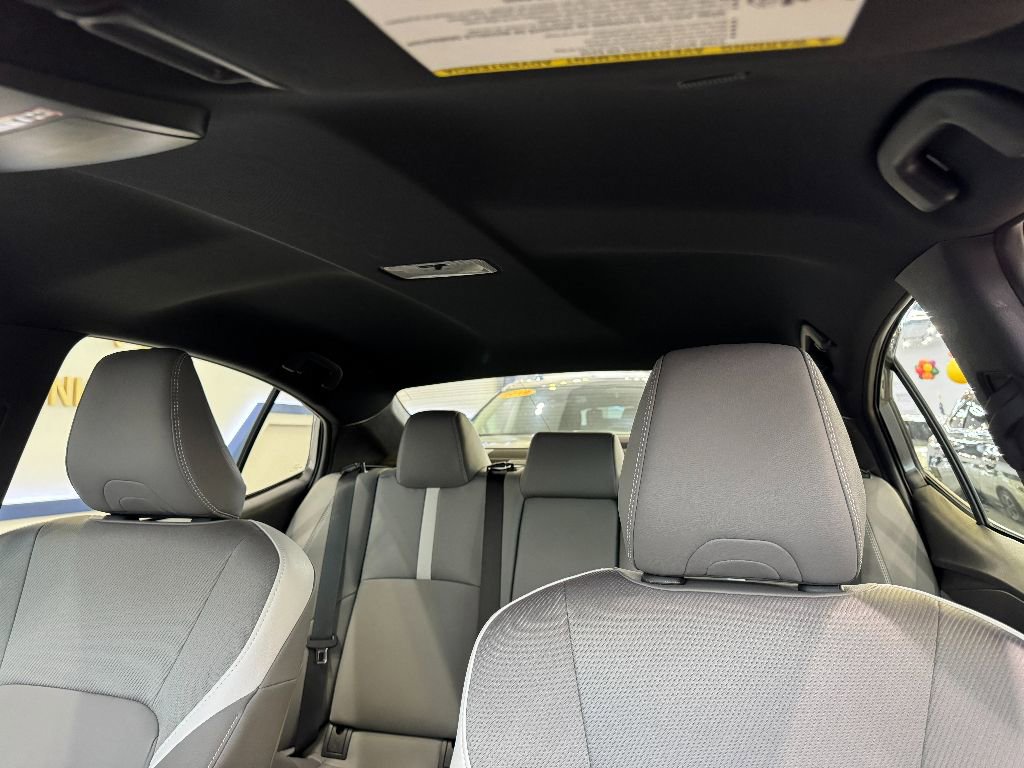 Used 2025 Toyota Camry SE image 20
