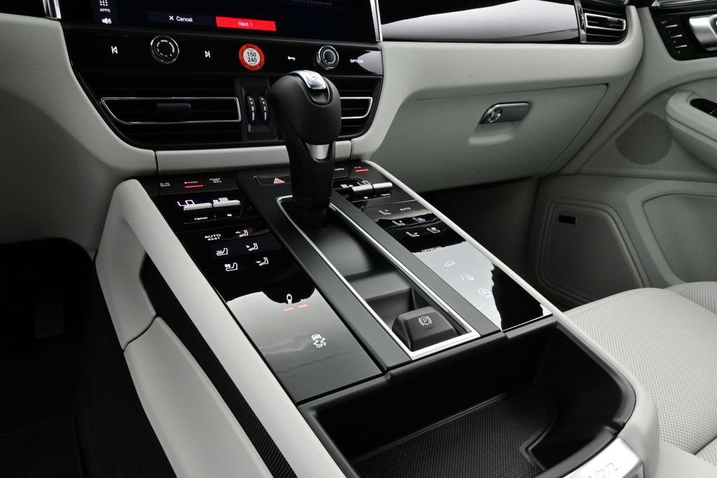 New 2026 Porsche Macan S AWD/4WD image 11