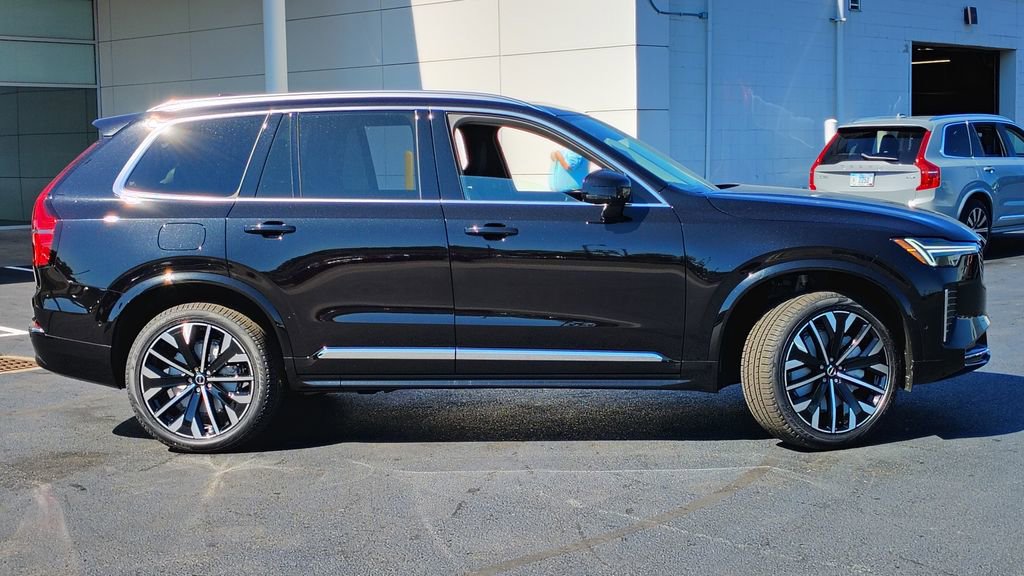 New 2026 Volvo XC90 B6 Plus w/ Protection Package Premier image 2