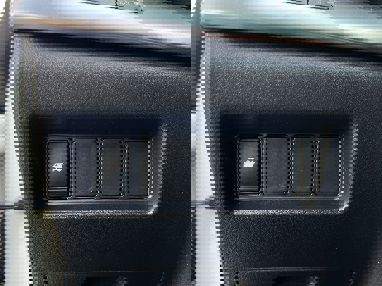 Used 2023 Nissan Maxima SV w/ Floor Mat Group image 2