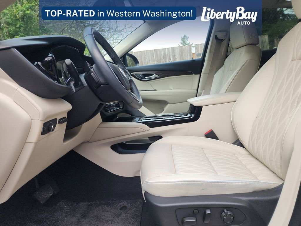 Used 2021 Buick Envision Avenir w/ Technology Package II image 10
