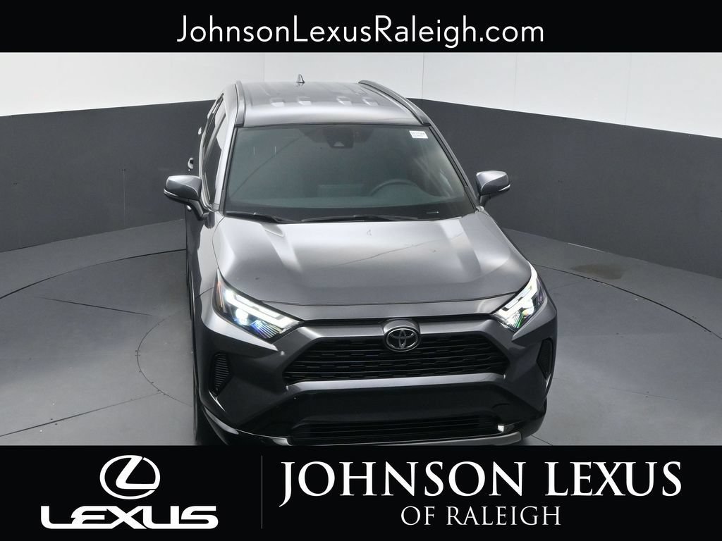 Used 2025 Toyota RAV4 SE AWD/4WD image 24